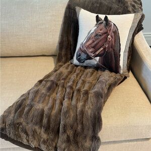 1 Equestrian Horse Throw Pillow - Brown & Cream